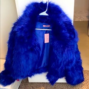 Beautiful jacket . Never used.